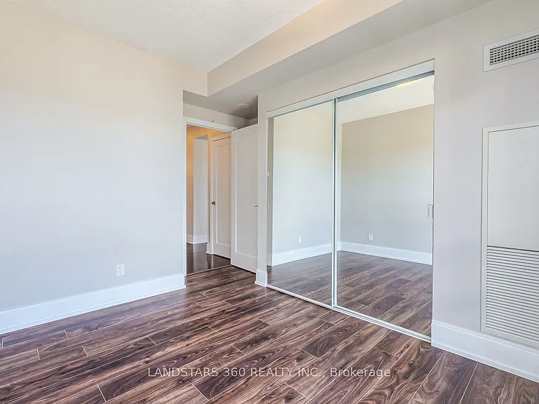 70 Roehampton Ave #2120 — Photo 19