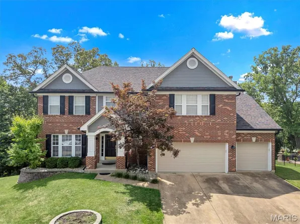 610 Legends Bluffs Ct, Eureka, MO 63025