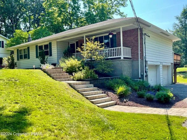 18 Kiwanis St, East Stroudsburg, PA 18301