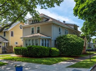 583 Cedarwood Ter, Rochester, NY 14609