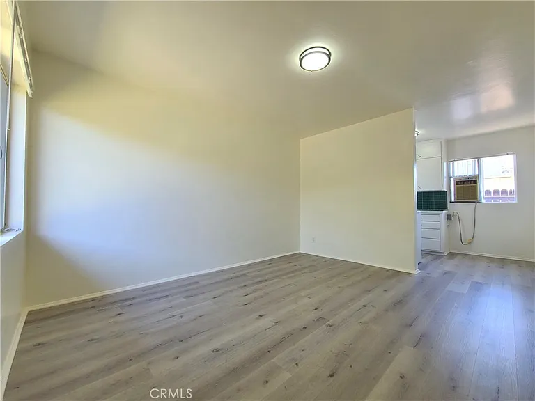 10926 Evans St — Photo 4