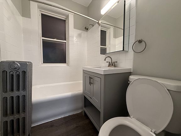 3rd image of 2759-65 N Kilbourn Ave #2761-3