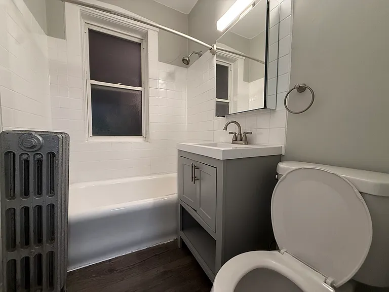 2759-65 N Kilbourn Ave #2761-3 — Photo 3