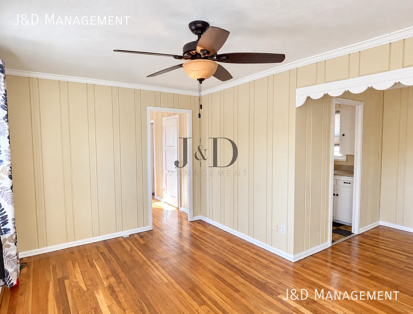 North Park Craftsman Cottage with Private Deck & Parking — Photo 3