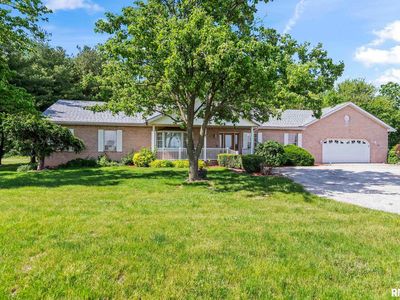 2087 N 700 East Rd, Edinburg, IL, 62531