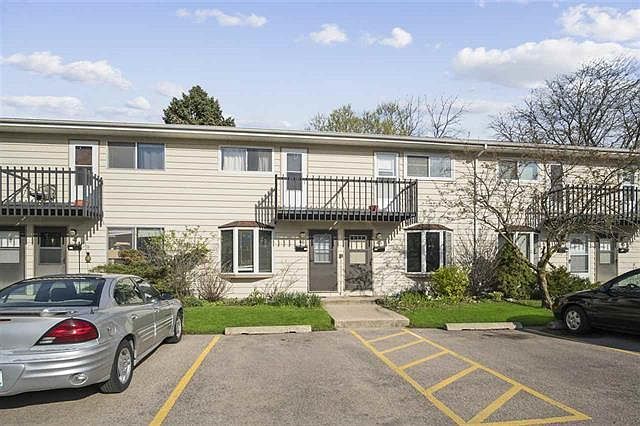 1st image of 46 Lakewood Gardens Ln