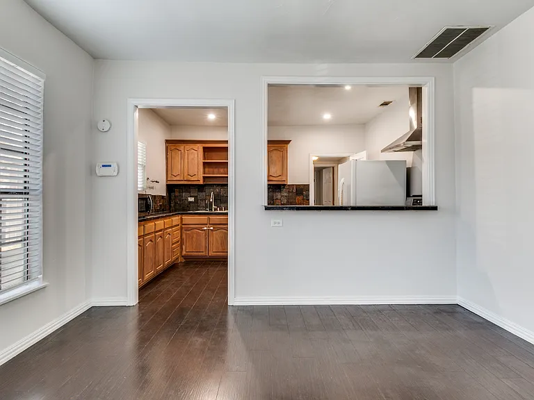 616 Wayne St — Photo 6