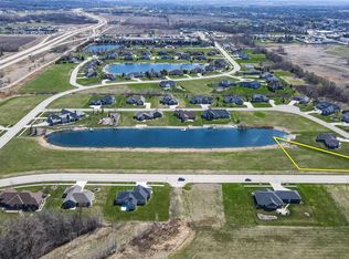 1060 Ducharme Pkwy #49, Fond Du Lac, WI 54935