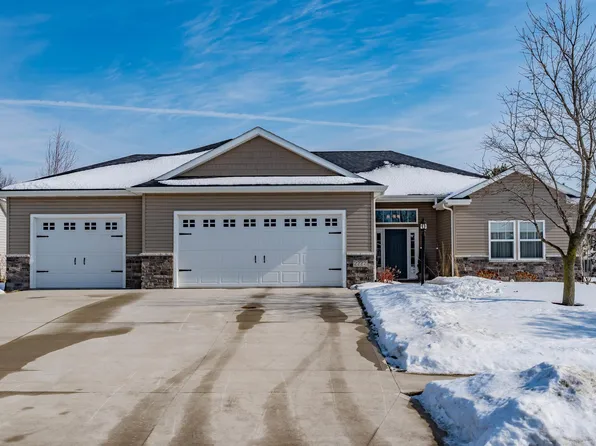 2227 Blue Harbor Dr, Fort Wayne, IN 46804