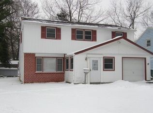 87 Norcrest Dr, Rochester, NY 14617