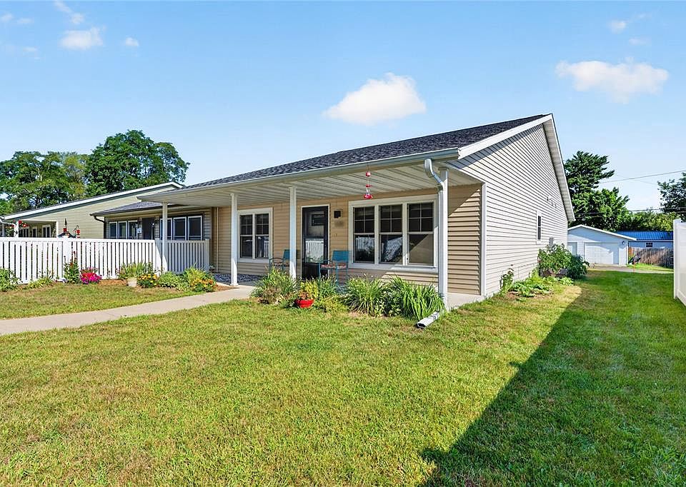 1st image of 520 Ridgeway Avenue