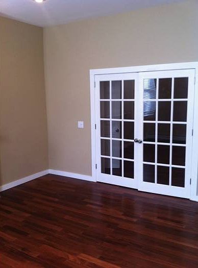 sunny bdrm w/frenchdoors