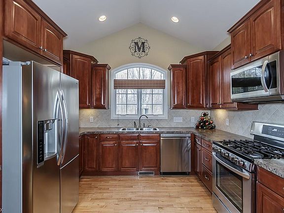 5th image of 2815 Joseph Ln