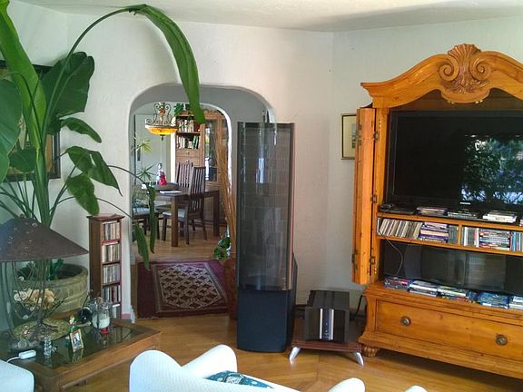 Living Room Looking Towards Dining