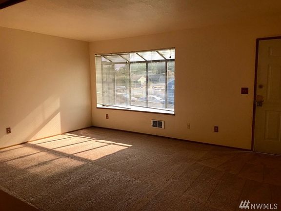 4th image of 1614 10th St APT 21