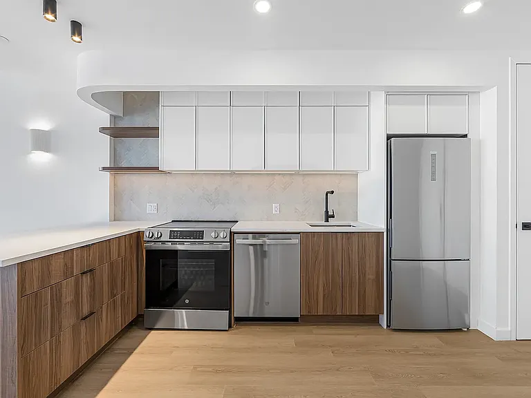 953 Dean St #535 — Photo 2