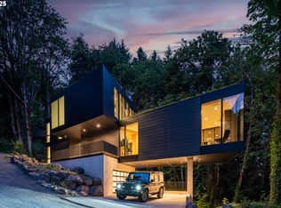 6371 NW Winston Dr, Portland, OR 97210