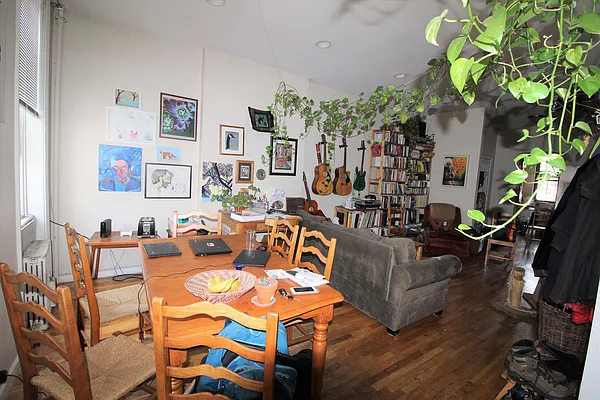 Rented by Compass | media 45