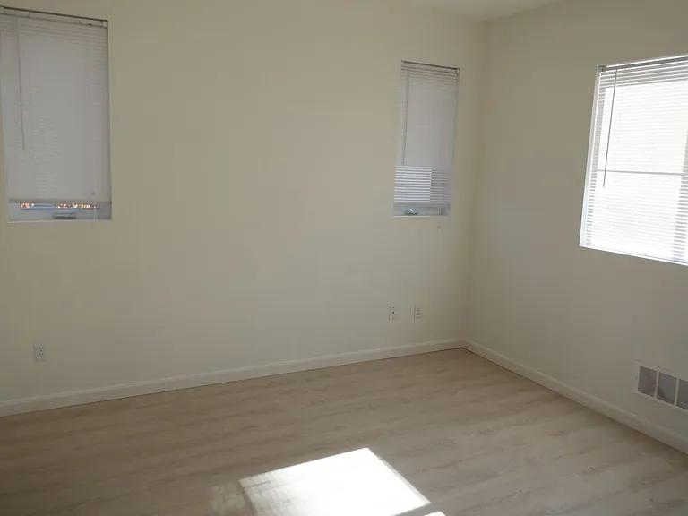 2075 Simmons St #C — Photo 8