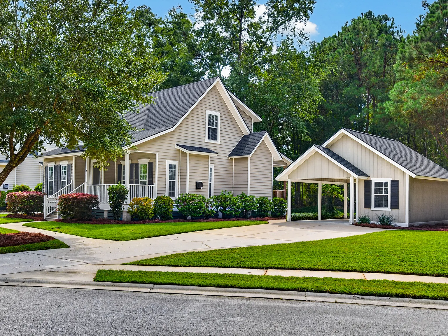 3 bed, 2.5 bath, 1467 sqft, $2,000 — Photo 3