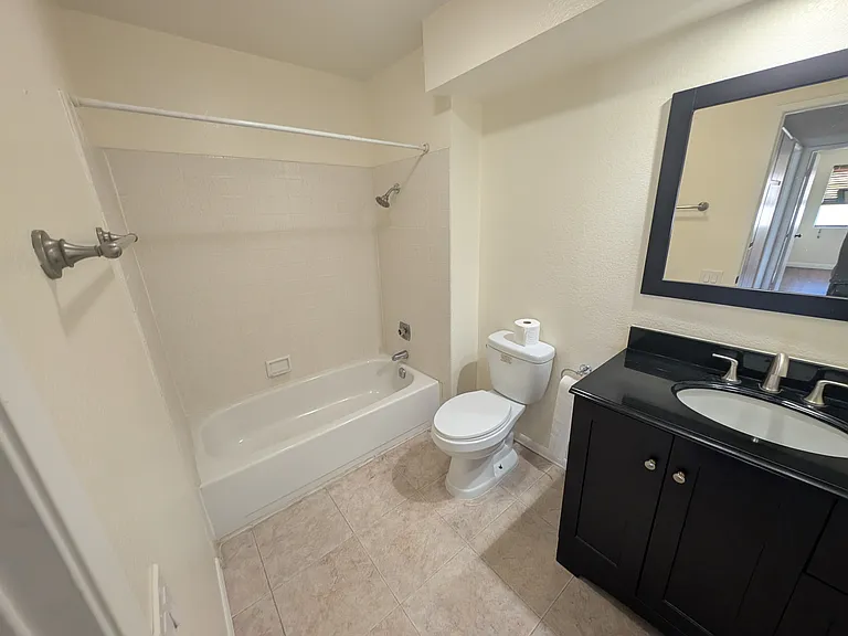 246 E Fern Ave #207 — Photo 7