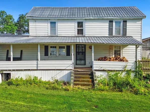 263 Hill Ln, Saltville, VA 24370
