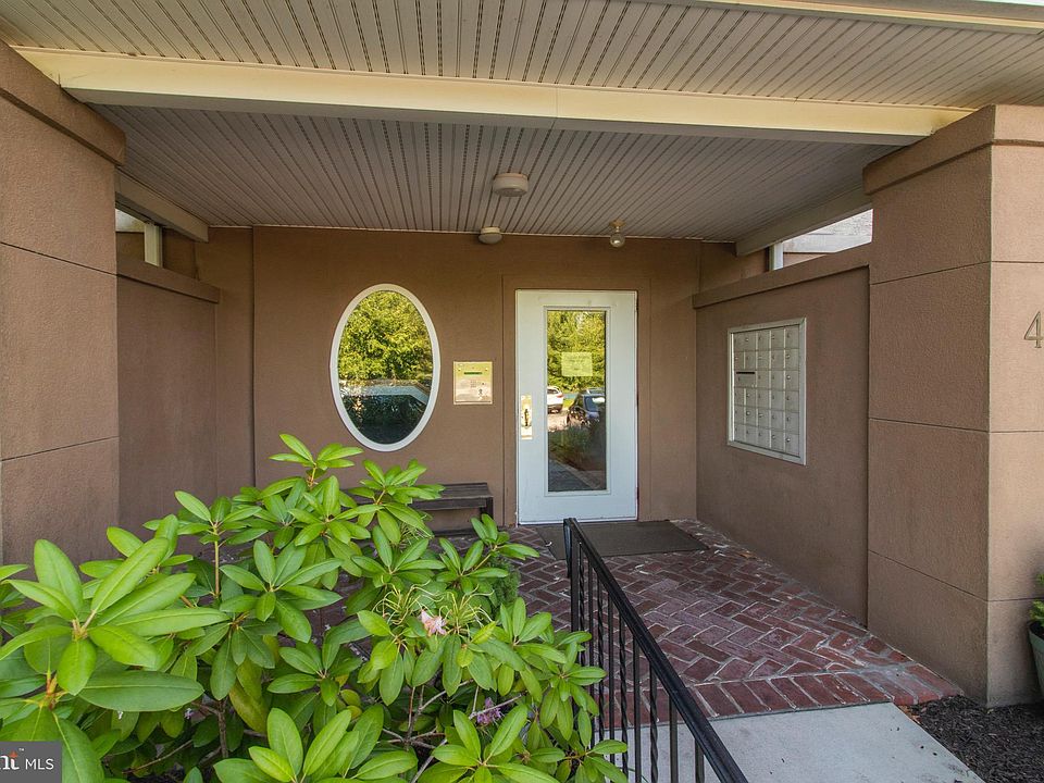1st image of 427 Paoli Pointe Dr #427-U