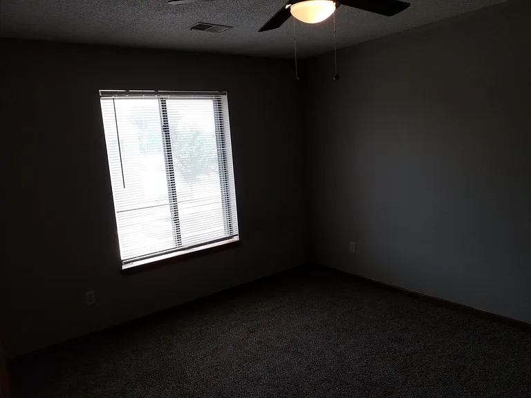 209 W Main St — Photo 15