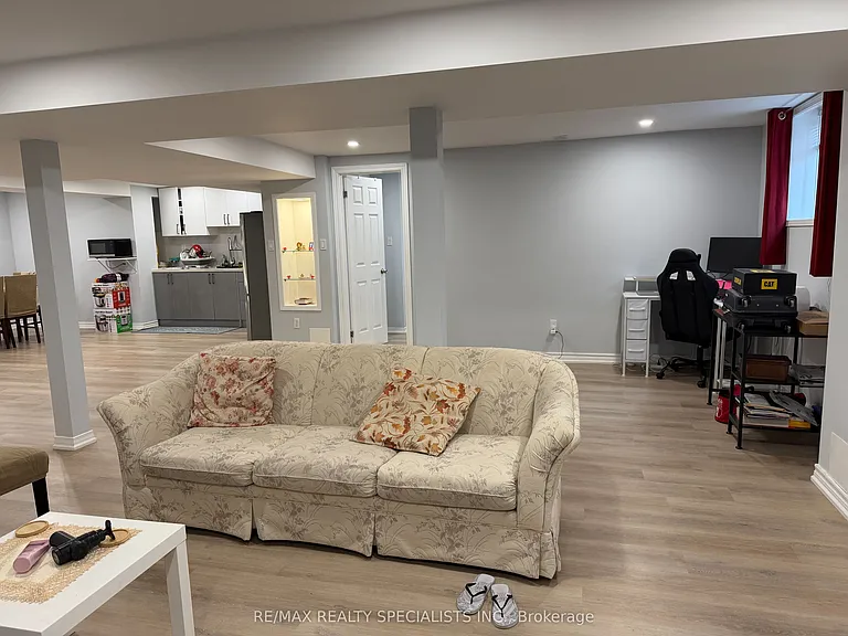 934 Boyer Blvd #BASEMENT — Photo 7