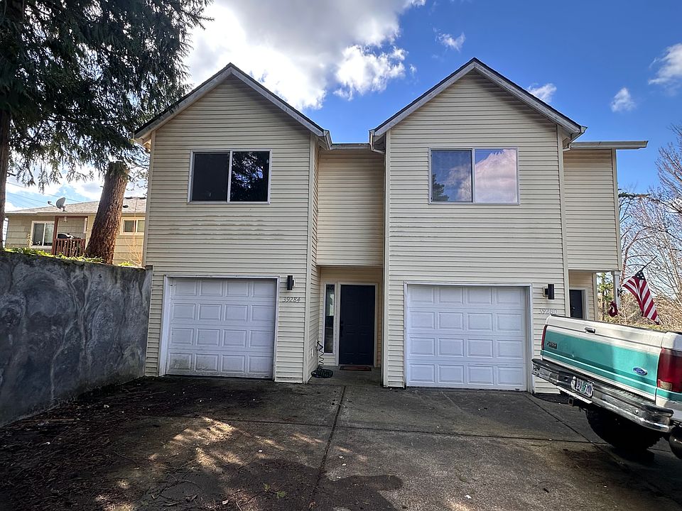 1st image of 39284 Hood St