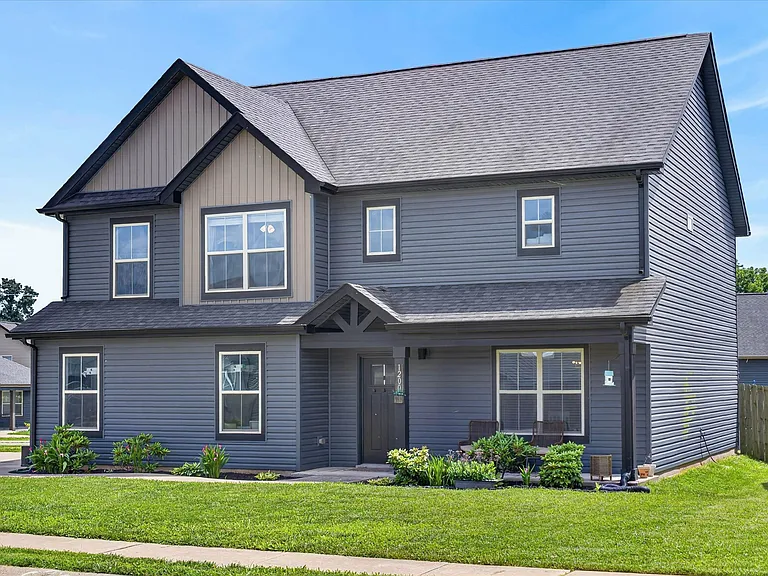 1200 Eagles Nest Ln — Photo 3