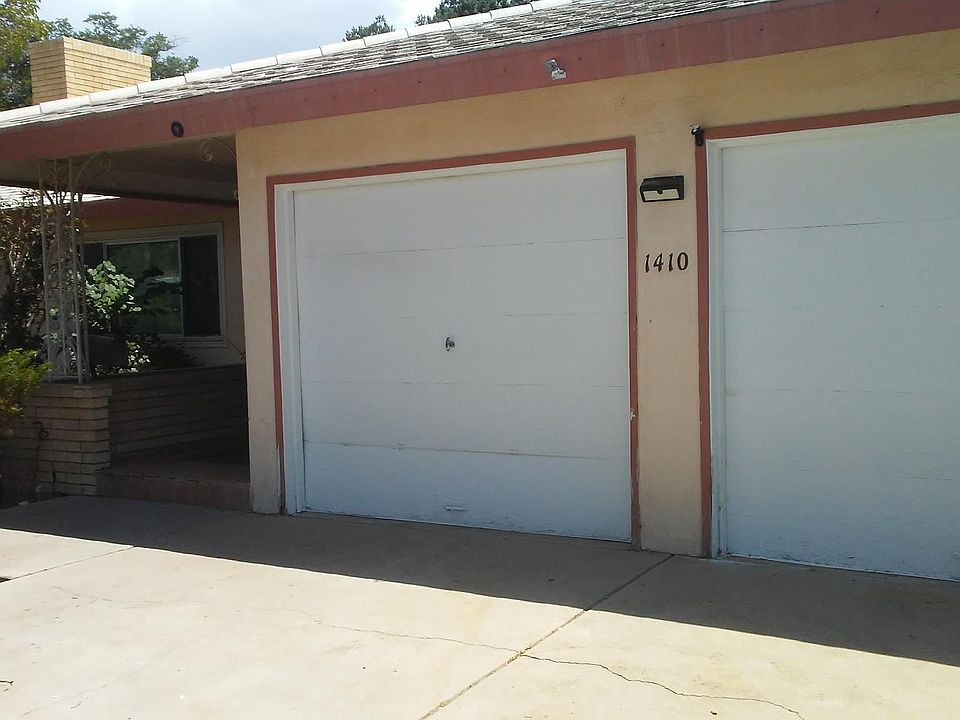 Double car garage