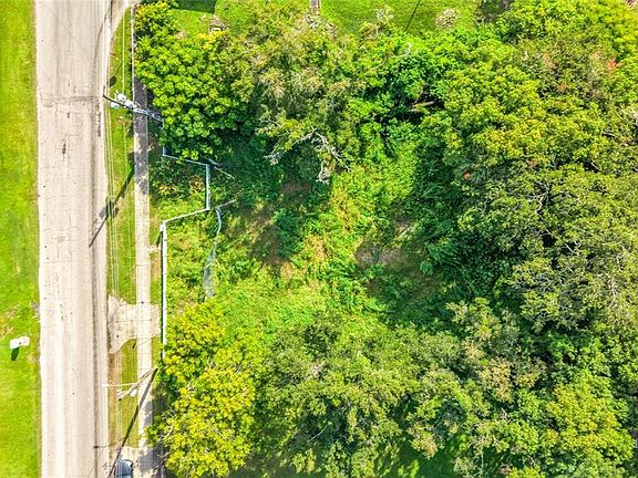 3rd image of 1338 39TH STREET LOT 8