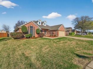 105 Canterbury Dr, Saginaw, TX 76179