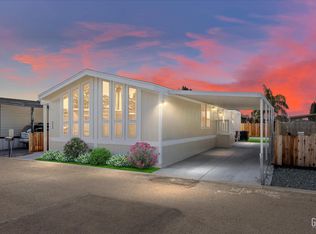 132 Fernwood Ln, Bakersfield, CA 93308