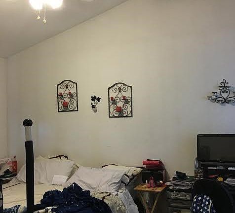 5th image of 601 Ravenswood Ct