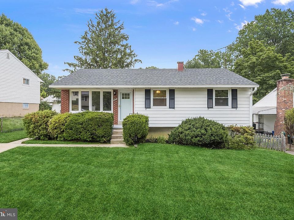 1st image of 8517 Fowler Ave