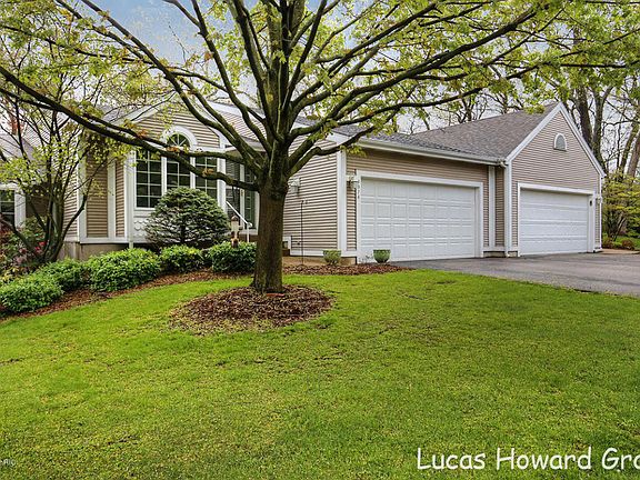 3rd image of 4374 Valley Vale Dr NE #31