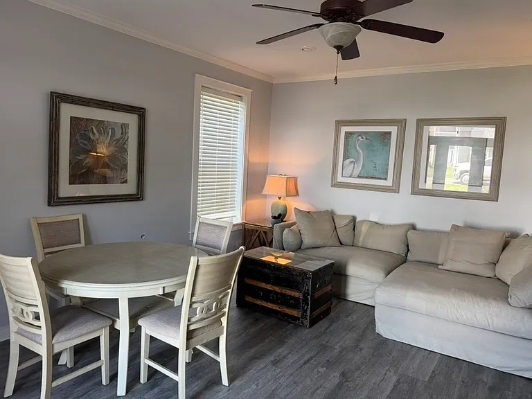3727 Tiki Dr — Photo 2