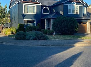 2001 NE Gertz Rd, Portland, OR 97211