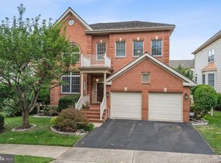 3006 Windy Knoll Ct, Rockville, MD 20850