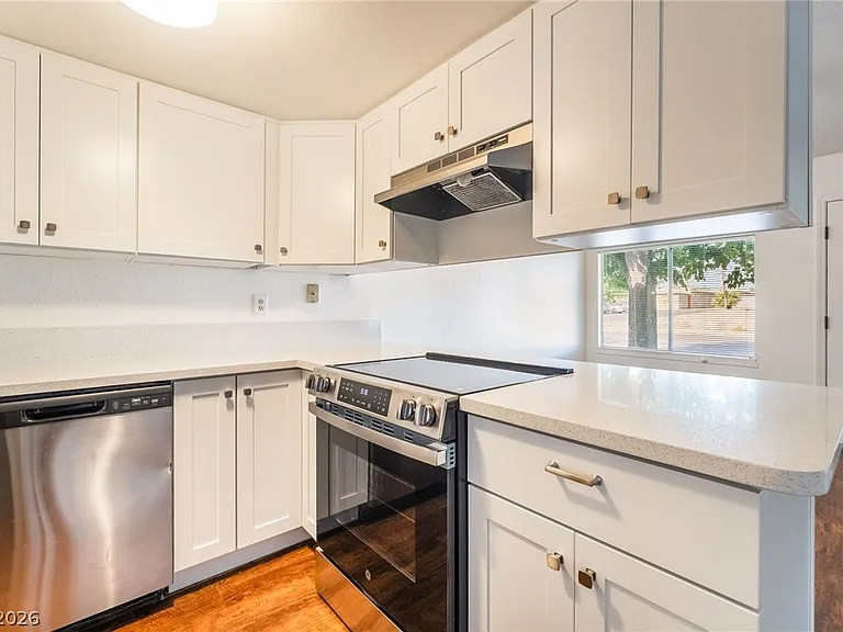 1611 E Harmon Ave #3 — Photo 15