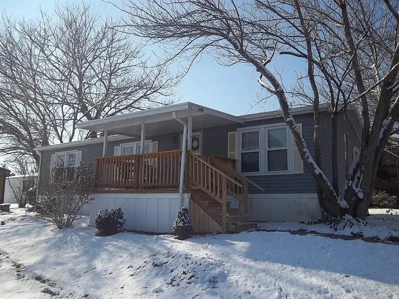 105 Dovefield Dr photo 1