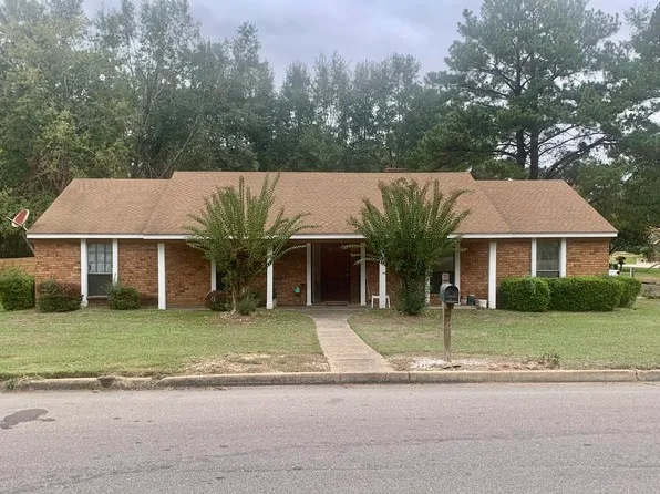 13 Sharmont Dr, Hattiesburg, MS 39402