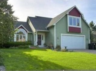 248 Woodridge Ln, Lino Lakes, MN 55014