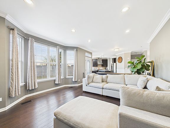 4th image of 6402 Valley Ridge Dr