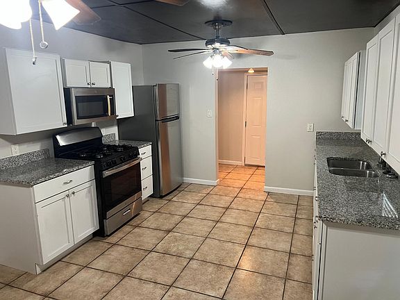 3rd image of 314 Bristol Ave