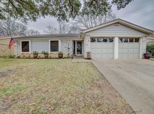 5307 Lansingford Trl, Arlington, TX 76017