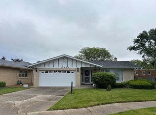 2535 Nelson Sq, Westchester, IL 60154