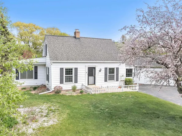 483 Olden Gln, De Pere, WI 54115